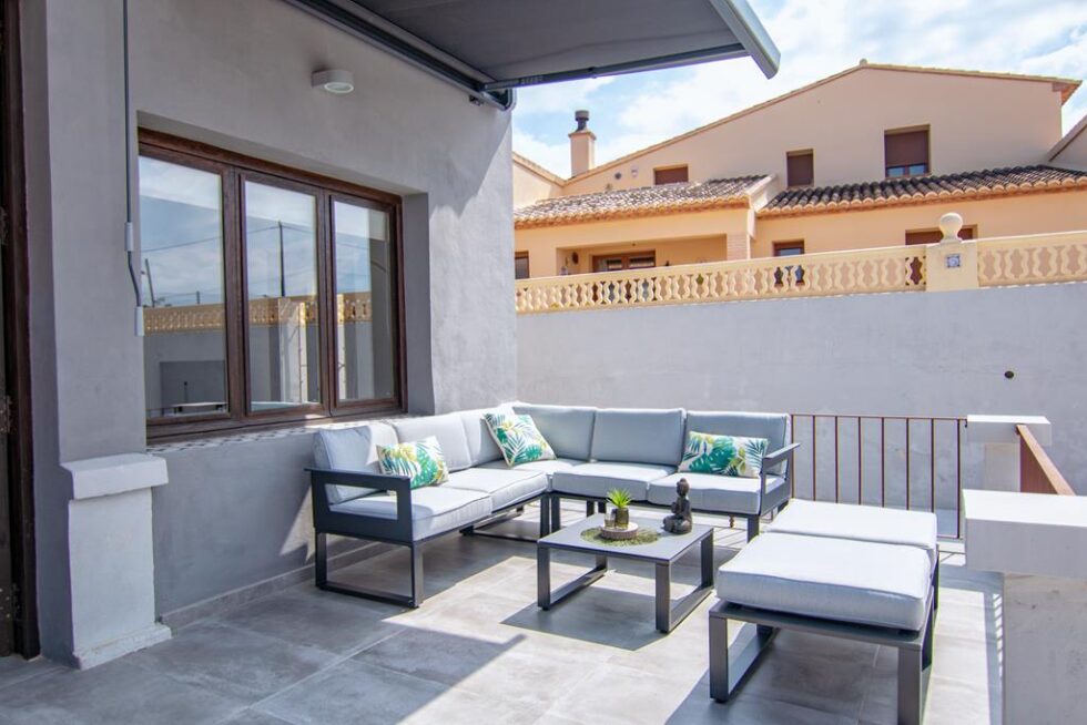 La Casa Gris Boutique-Home • Cabrera homes